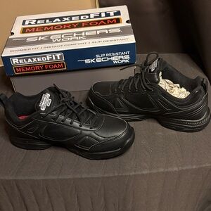 Skechers Men's Black Relaxed Fit Memory Foam Sneakers